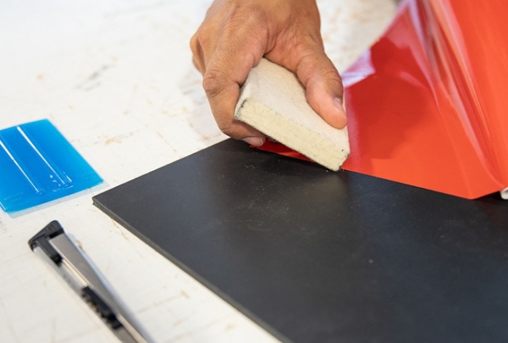 Instaladores de vinilos para empresas y comercios en Barcelona